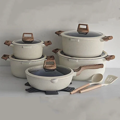 Elegant Non-Stick Cookware Set with Wood-Effect Accents (15 Pieces) - Multicolor